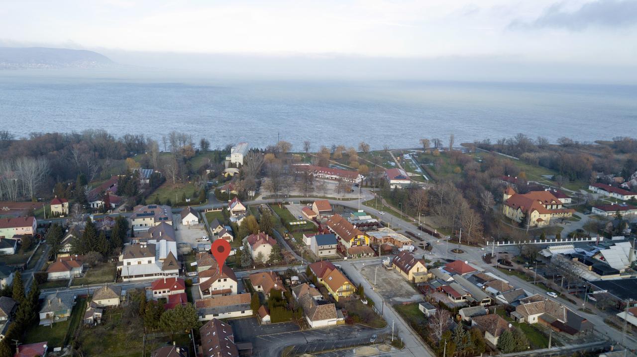 Pingvin Cukraszda Apartman Balatonmáriafürdő Exterior foto